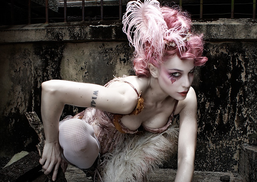 http://www.darkmediaonline.com/wp-content/uploads/2013/02/Emilie-Autumn.png